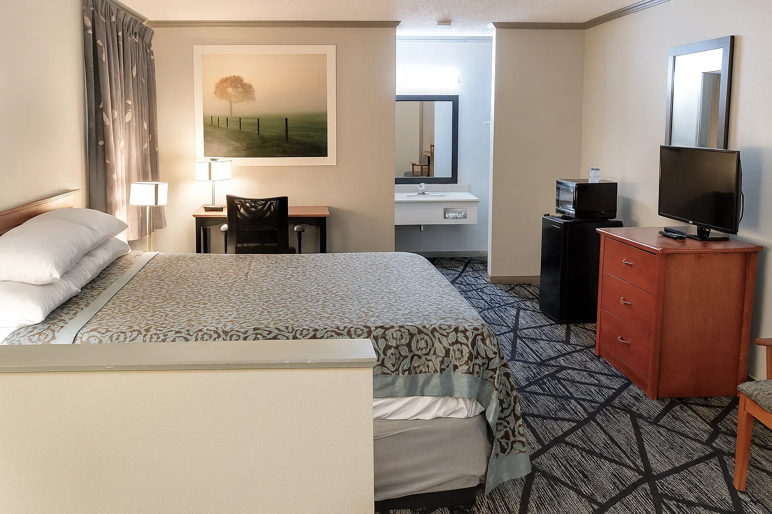 1 bed, 320 sqft, $1,400 — Photo 1