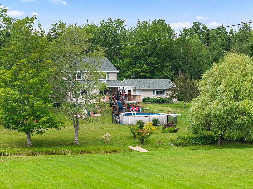 1st image of 40 Urquharts Ln