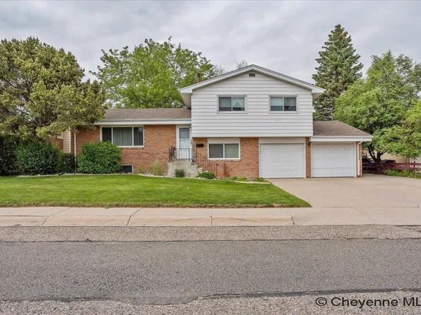 1024 Melton St, Cheyenne, WY 82009