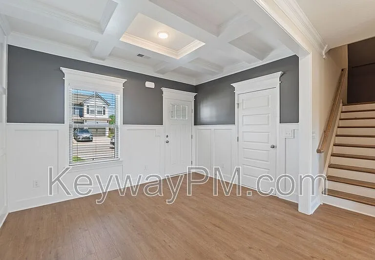 1115 Jolly Ln — Photo 3