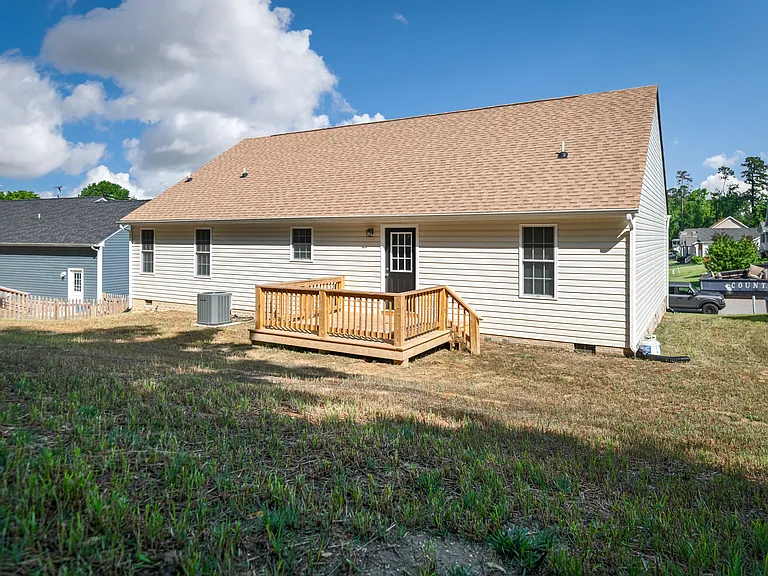 3867 Perthshire Ln — Photo 45