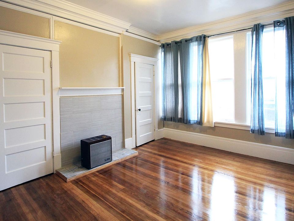 1st image of 656 Clayton St #A