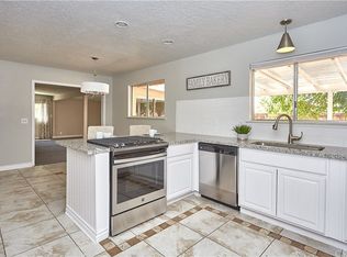 14150 Yuma Ct, Apple Valley, CA 92307