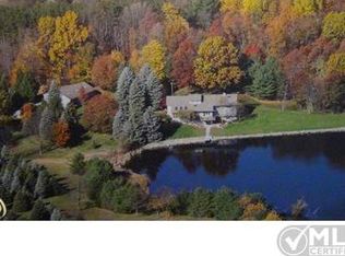 459 E Davis Rd, Howell, MI 48843