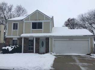 2S040 Lexington Ct, Warrenville, IL