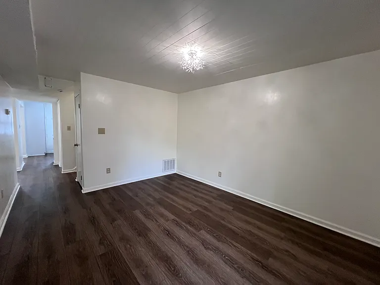 874 Jamestown Landing Rd — Photo 13