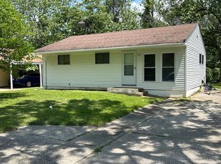 225 Glen Garry Rd, Saint Louis, MO 63137