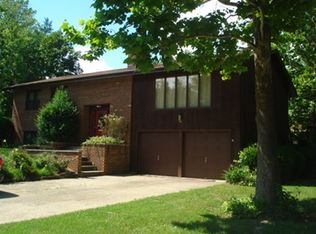 2902 W Kent Dr, Carbondale, IL 62901