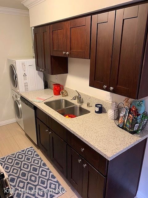 1st image of 296 N Oakland Ave APT 9