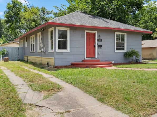 1619 Oneal St, Greenville, TX 75401