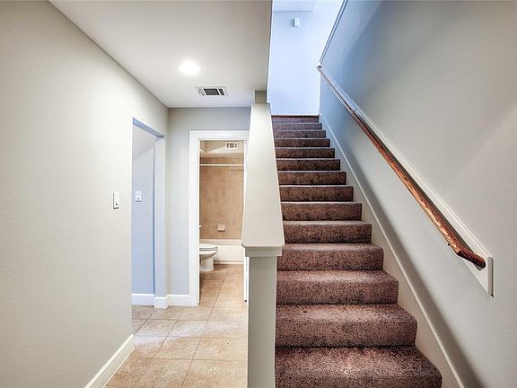 5th image of 650 Westcross St #44