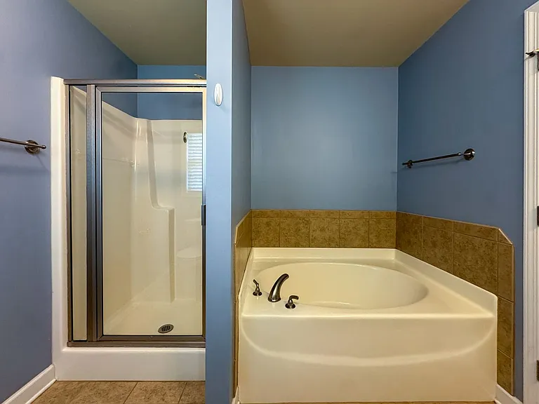 1424 Saint Johns Loop — Photo 17