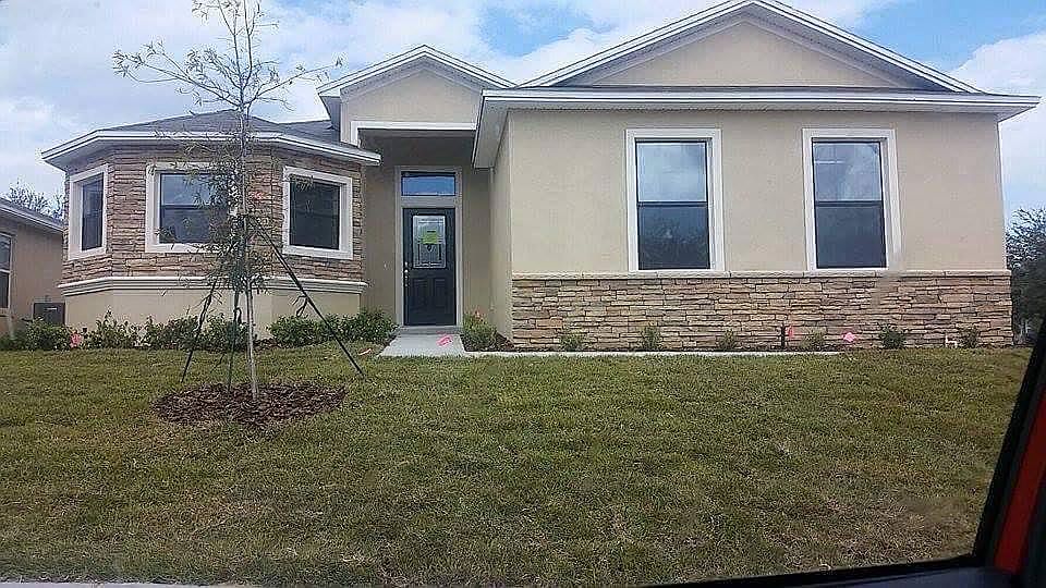 1st image of 210 Towerview Dr E