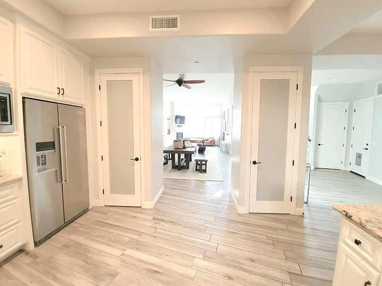 Dual Pantries