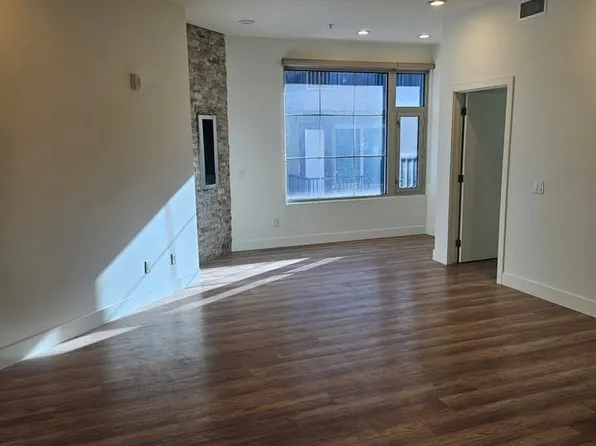 230 3rd St APT 10, Castle Rock, CO 80104