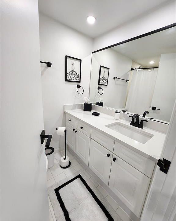 1st image of 2301 Collins Ave APT 1026