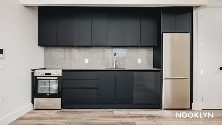 Rented by Nooklyn NYC LLC | media 231