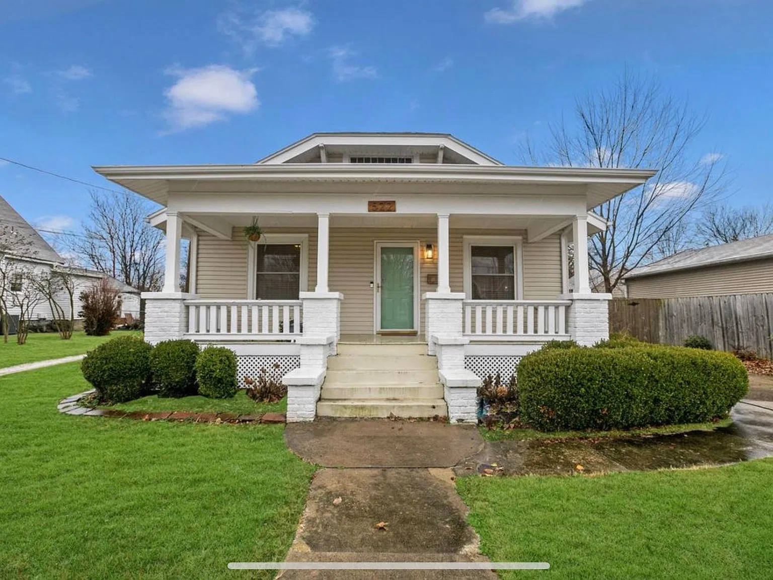522 W Scott St — Photo 4