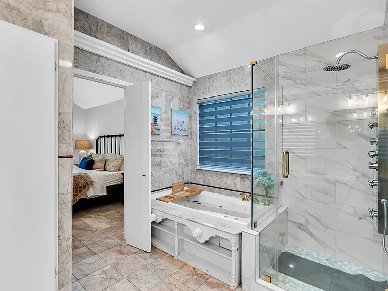 7710 Tidewater Dr — Photo 62
