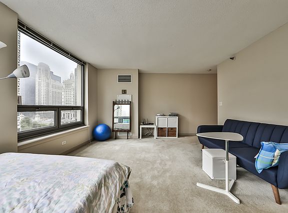 4th image of 440 N Wabash Ave APT 1110