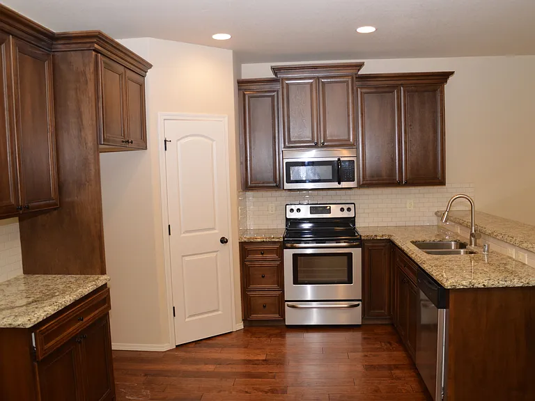 6713 NE 56th Way #ST9 — Photo 6