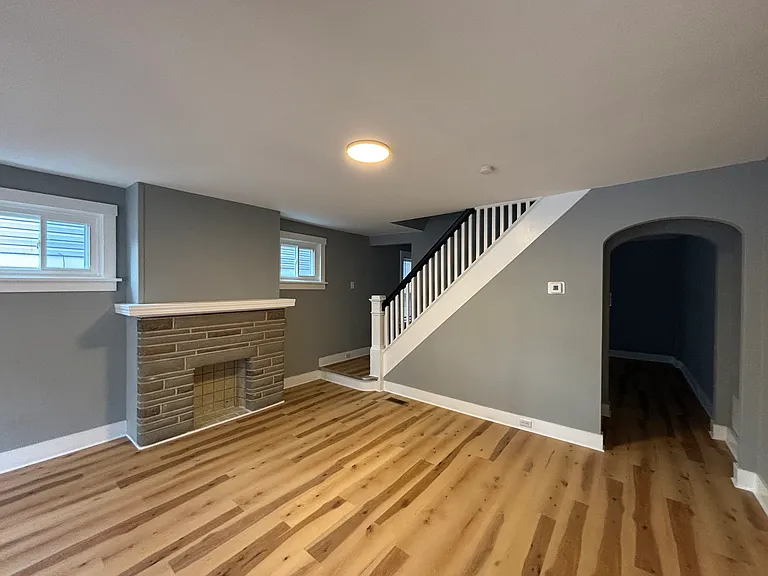 6327 Waldron St — Photo 2