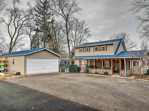 708 E Rose Ln, Syracuse, IN 46567