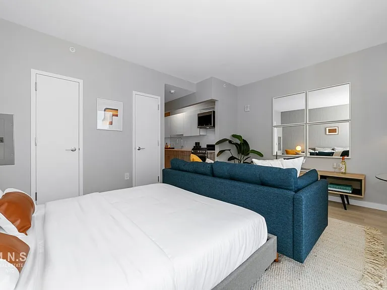 800 Flatbush Ave #702 — Photo 5