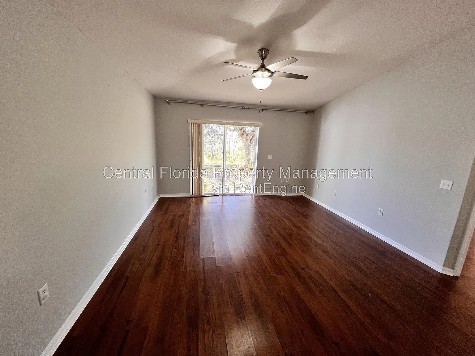 3 bed, 2.0 bath, 1636 sqft, $1,899 — Photo 4