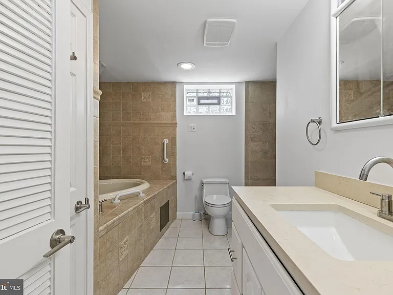 7212 Bay Front Rd — Photo 25