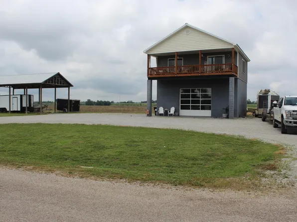 2355 Catfish Ln, Crump, TN 38327