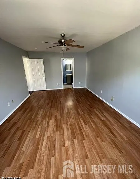 294 Dorset Ct — Photo 15