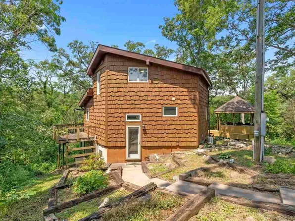 2750 Fern Cliff Rd, Wayland, IA 52654