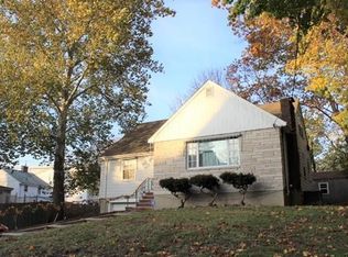 4 Hunter St, Roslindale, MA 02131