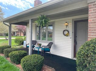 7656 Castleton Farms West Dr, Indianapolis, IN