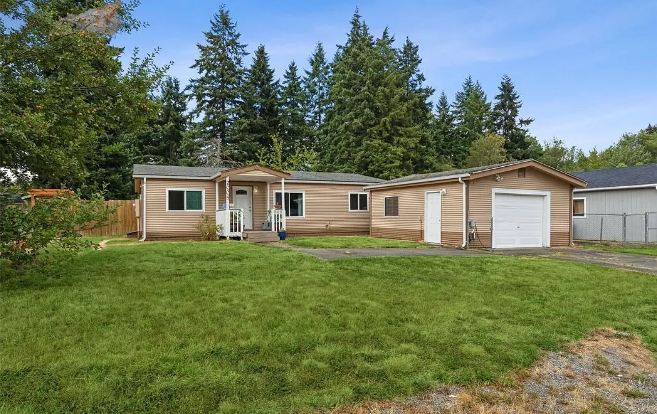 3 bed, 1080 sqft, $1,100 — Photo 1