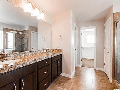 Level 2 - Master Bath