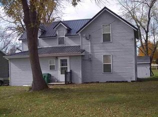 1015 7th Ave SW, Independence, IA 50644