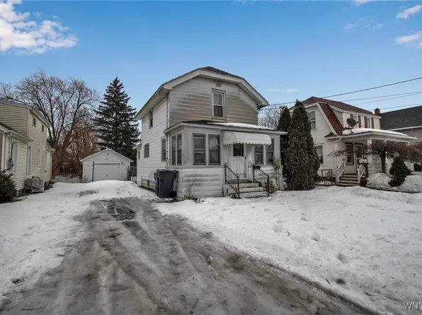 32 S New York St, Lockport, NY 14094