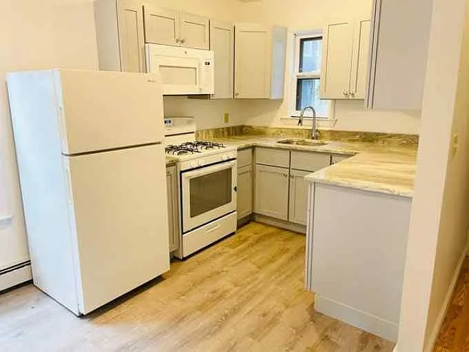 1 bed, $3,600 — Photo 4