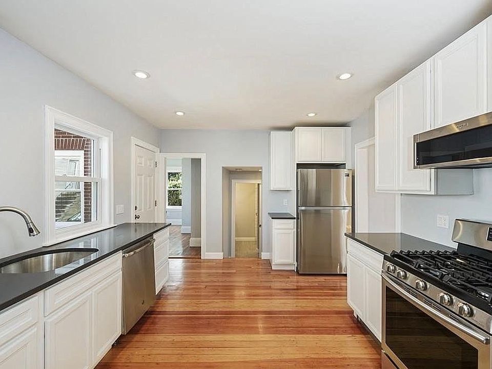 1st image of 949 Broadway #1