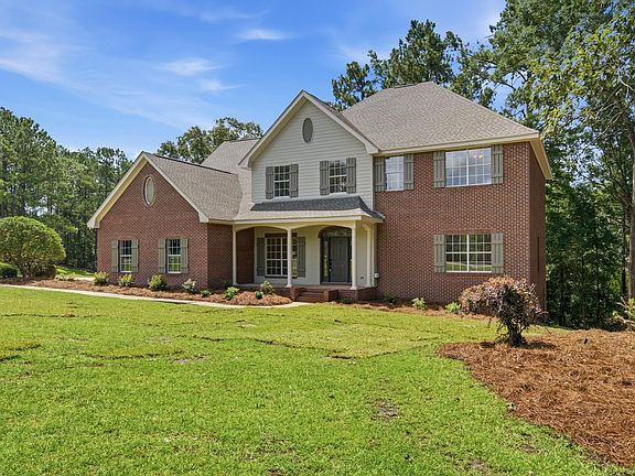 3rd image of 339 Woodstone Dr