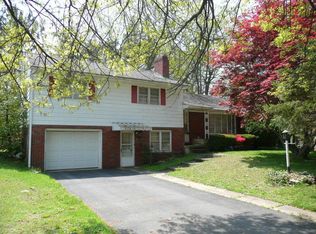 26 Park Ln, Milton, PA 17847