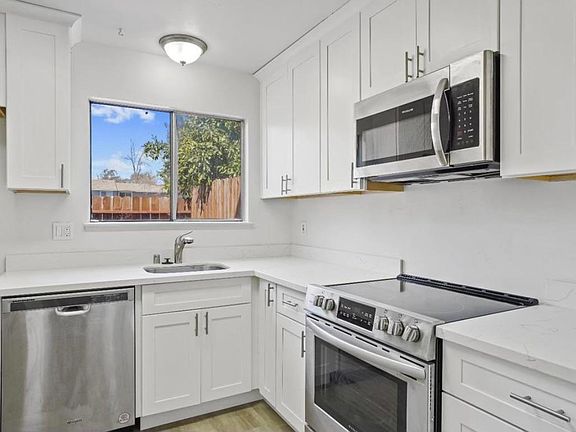 5th image of 5873 Bamford Dr