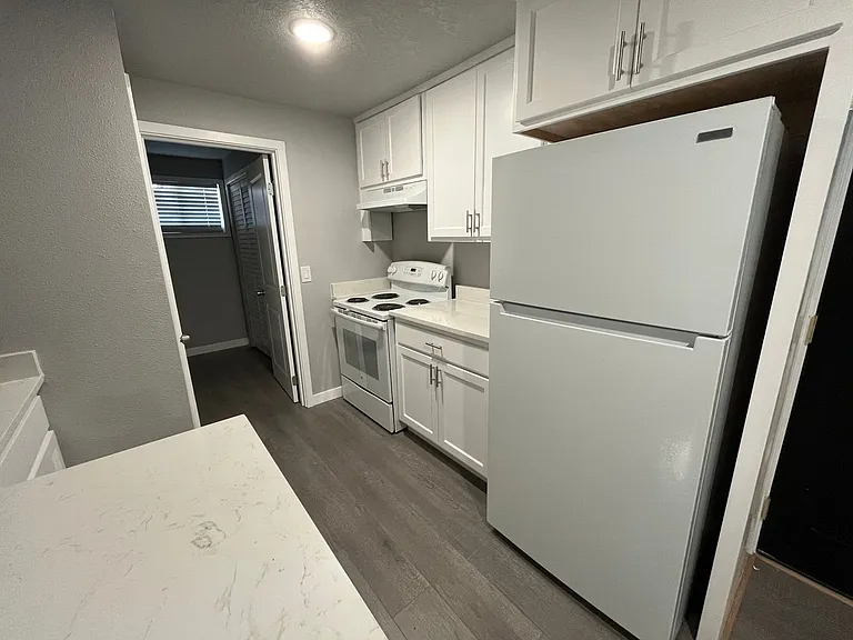 193 Rosewood Dr NW — Photo 5