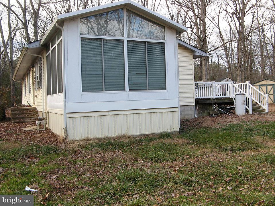 2nd image of 6213 Pella Ln