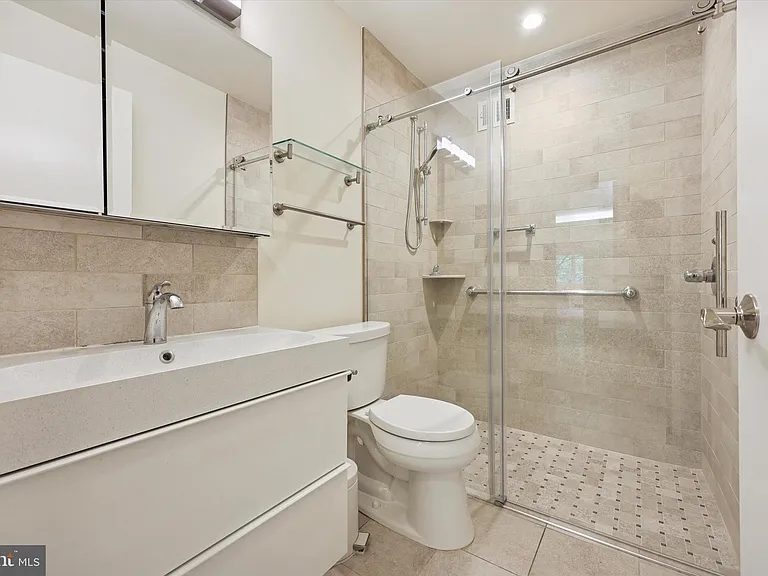 40 Old Lancaster Rd #311 — Photo 8