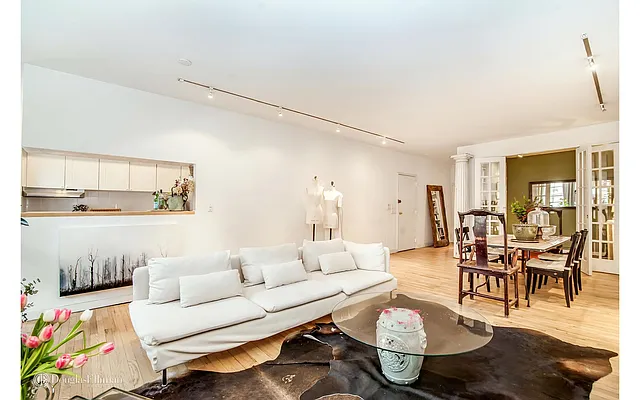 Rented by Douglas Elliman | media 15