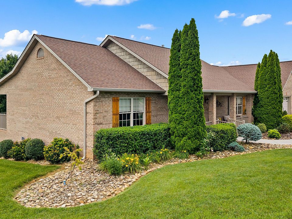 1st image of 1040 Southwind Cir