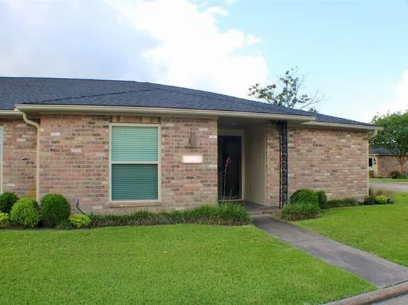 5662 Longwood St, Beaumont, TX 77707